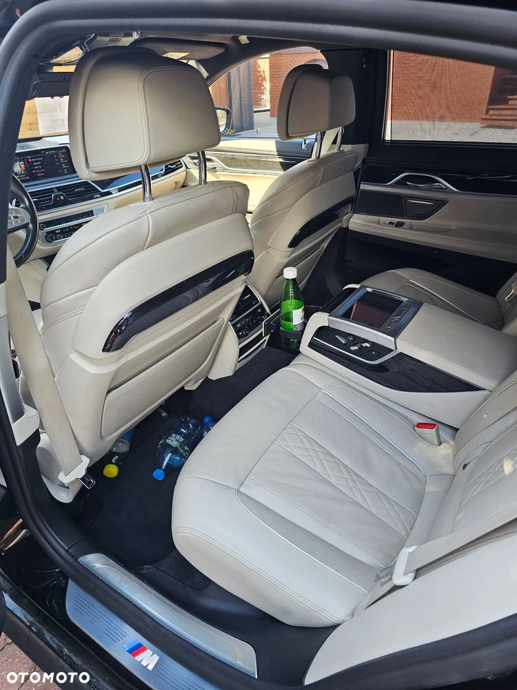 BMW Seria 7 750Ld xDrive sport - 15