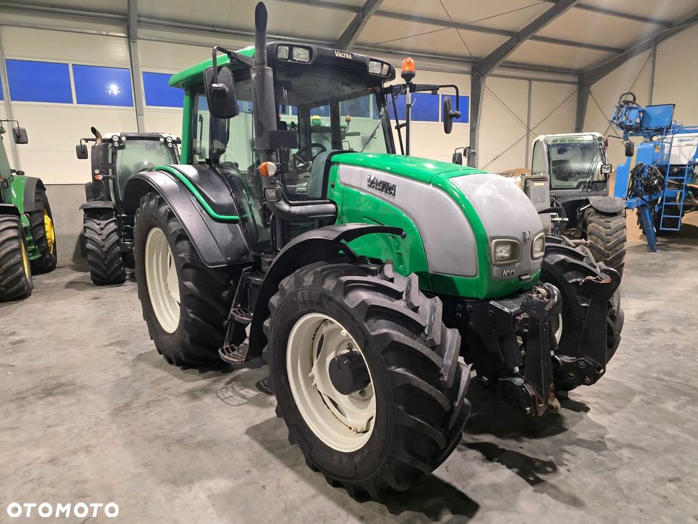 Valtra N 141 - 2