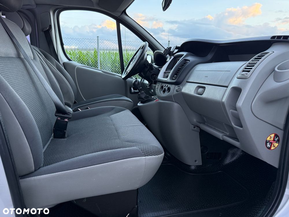 Opel Vivaro - 21