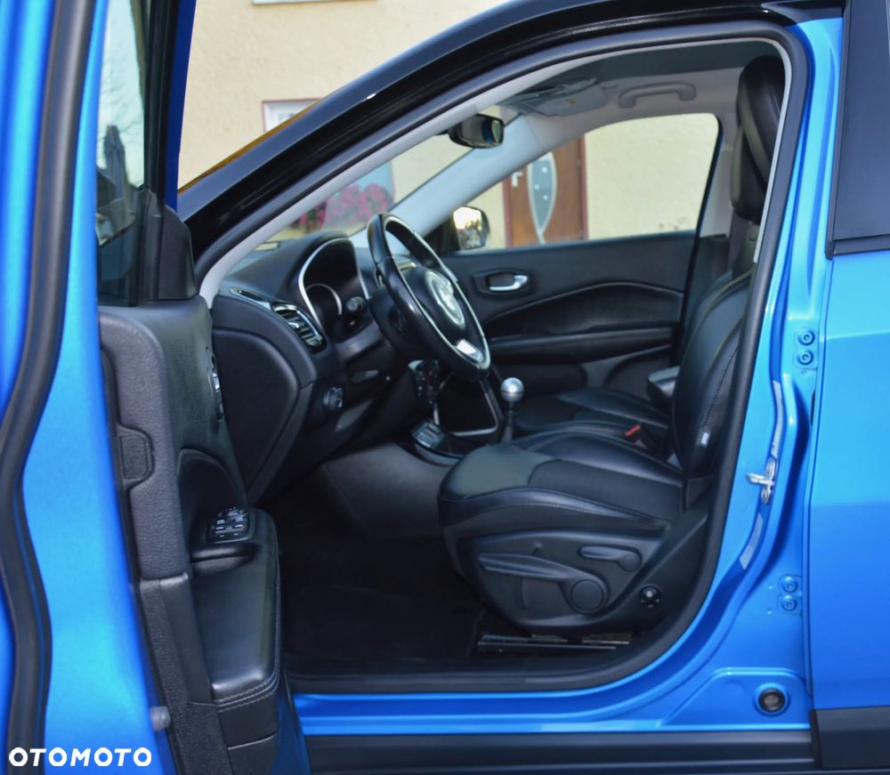 Jeep Compass - 18