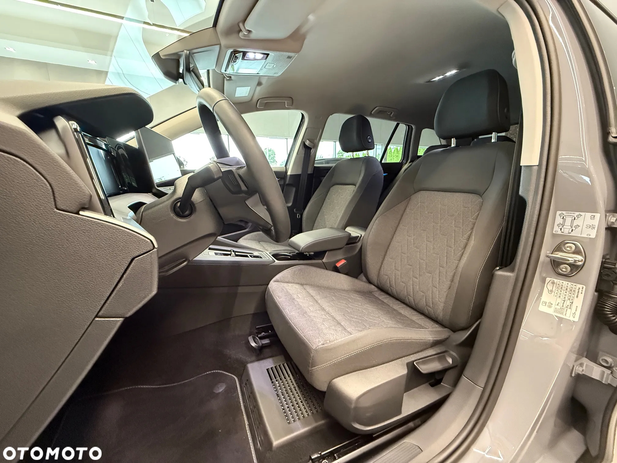 Volkswagen Golf - 15