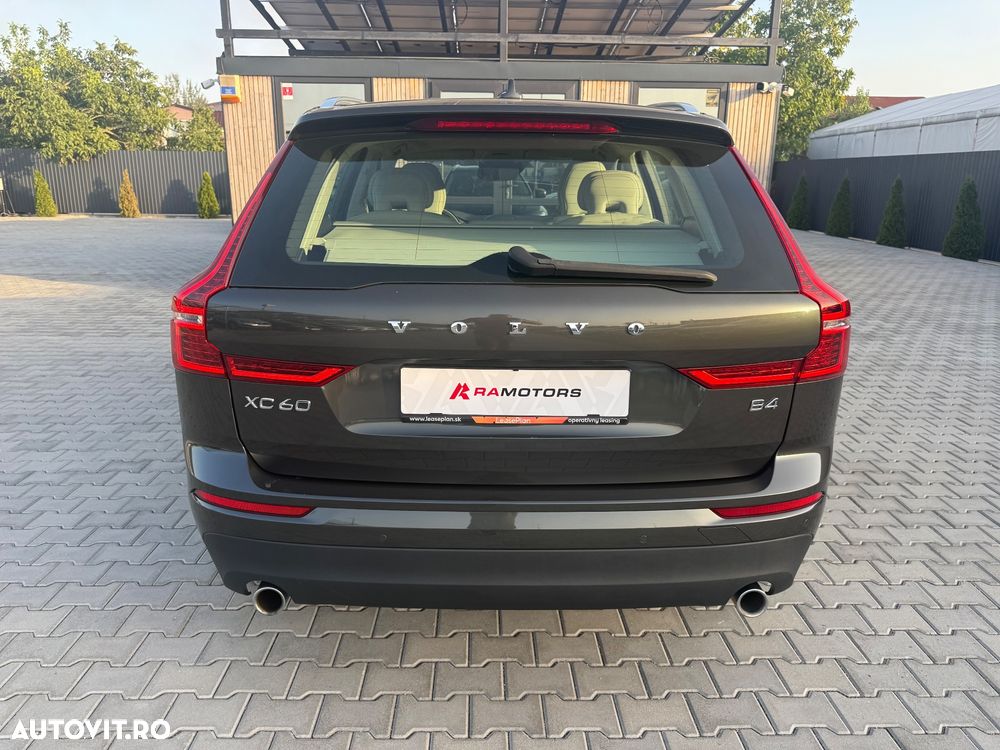 Volvo XC 60 B4 B Geartronic Momentum - 9