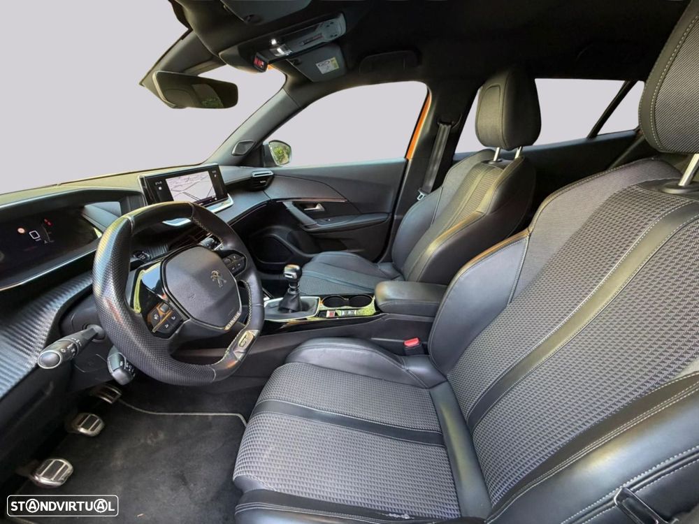 Peugeot 2008 - 9