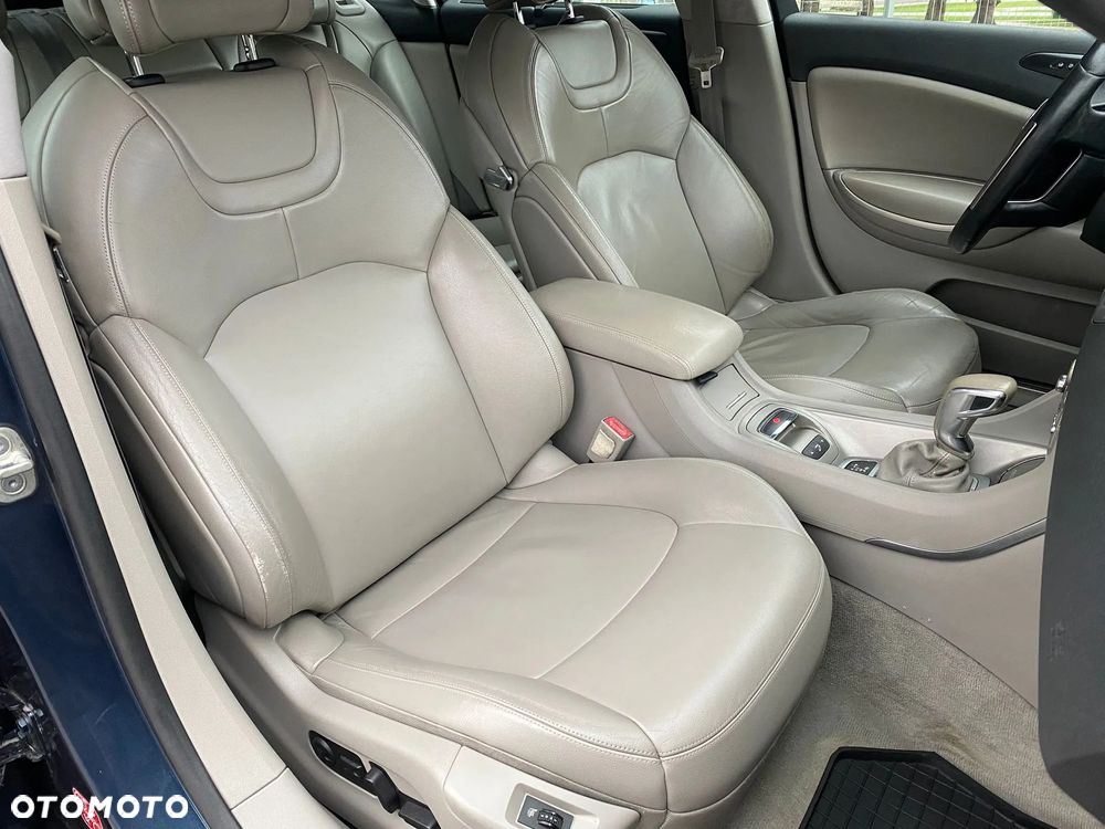 Citroën C5 3.0 HDi V6 Exclusive - 8