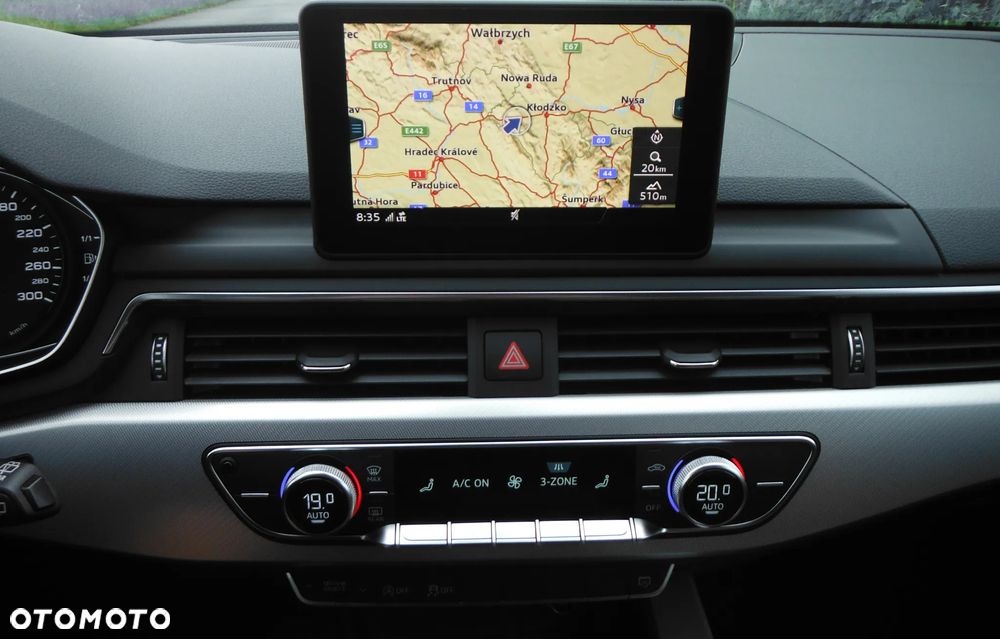 Audi A4 Avant 2.0 TDI ultra S tronic design - 19