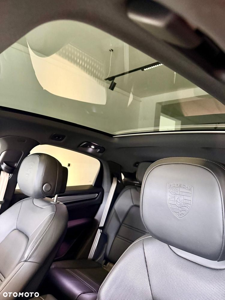 Porsche Cayenne E-Hybrid - 13