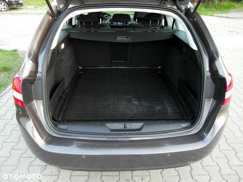 Peugeot 308 SW HDi FAP 150 Allure - 12