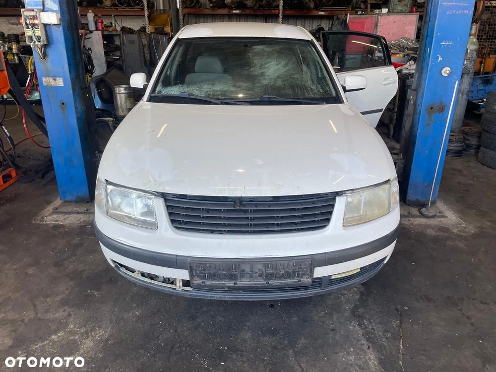 VW PASSAT B5 na części!!! Kolor : LB9A - 1