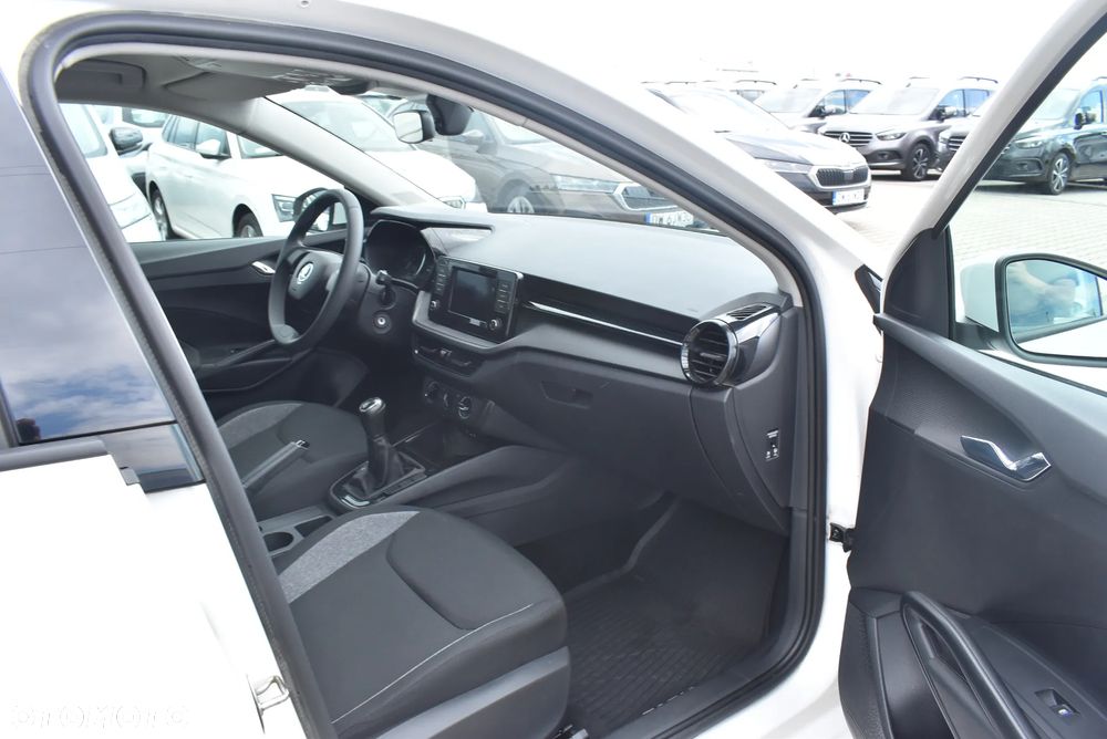 Skoda Fabia 1.0 Active - 17