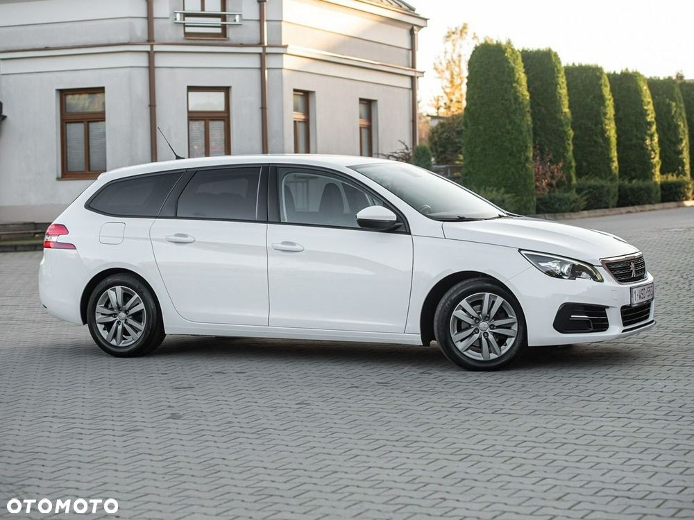 Peugeot 308 1.5 BlueHDi Allure Pack S&S - 19