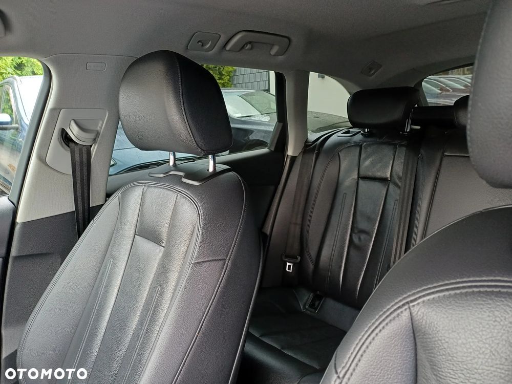 Audi A4 ver-2-0-tdi-ultra-design - 18