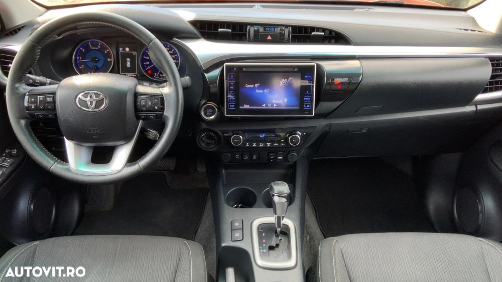 Toyota Hilux 4x4 Double Cab A/T Style - 13