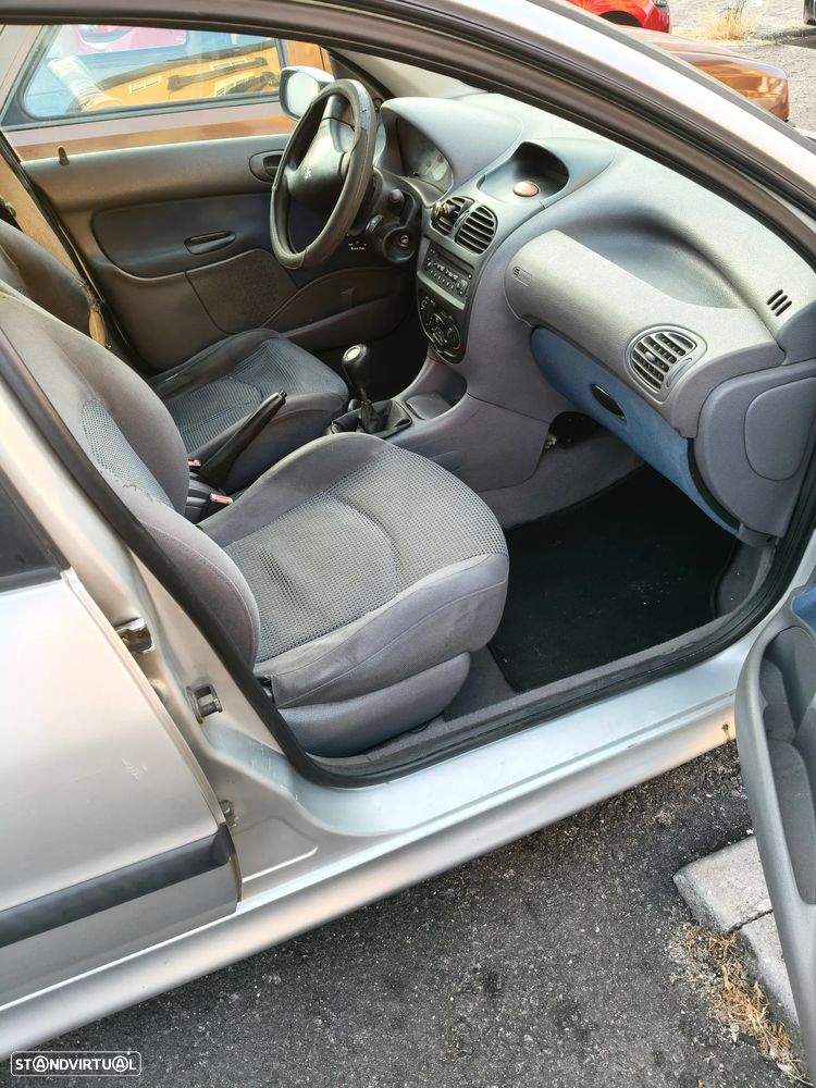 Peugeot 206 1.1 Color Line - 5