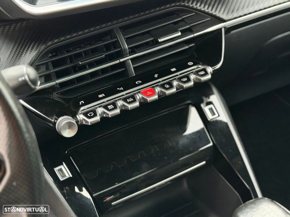 Peugeot 2008 1.5 BlueHDi GT - 8