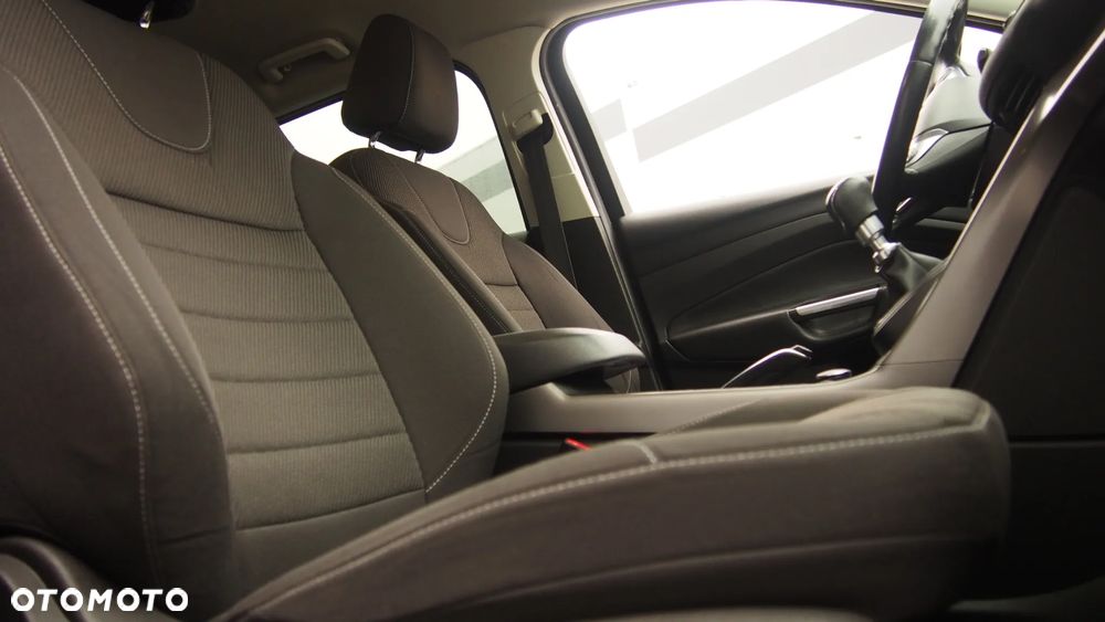 Ford Kuga 1.5 EcoBoost 2x4 SYNC - 28