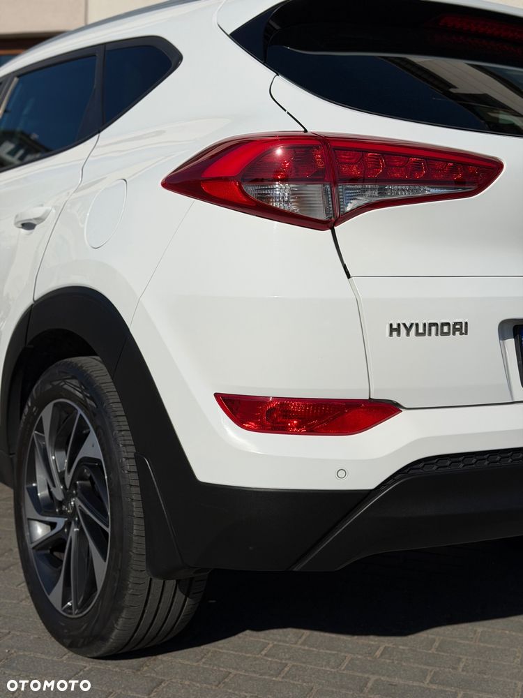 Hyundai Tucson 1.6 GDI BlueDrive Comfort 2WD - 24