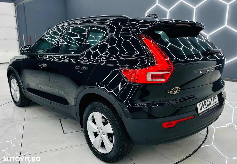 Volvo XC 40 T2 AT8 Momentum - 4