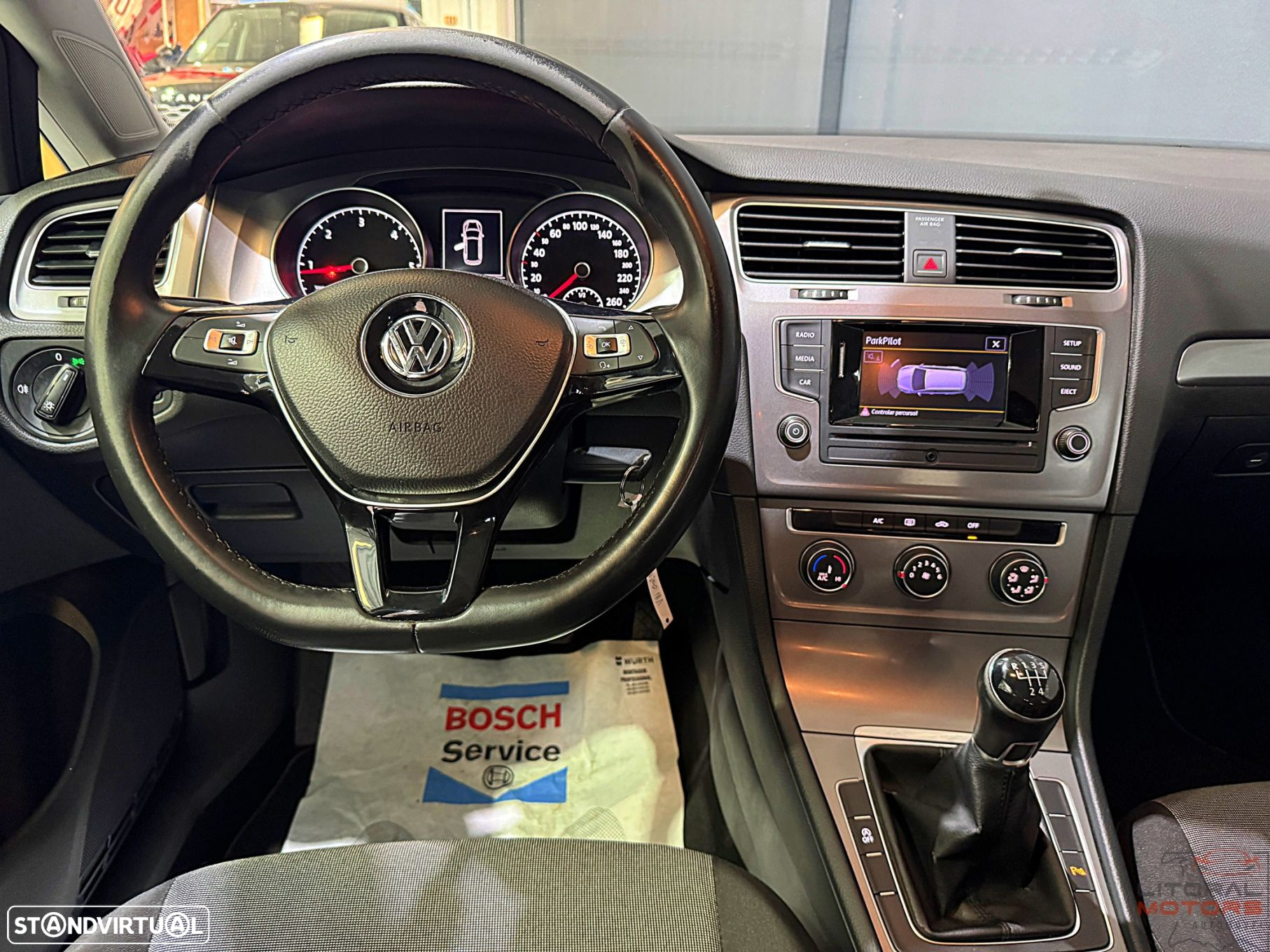 VW Golf Variant 1.6 TDi Confortline - 19