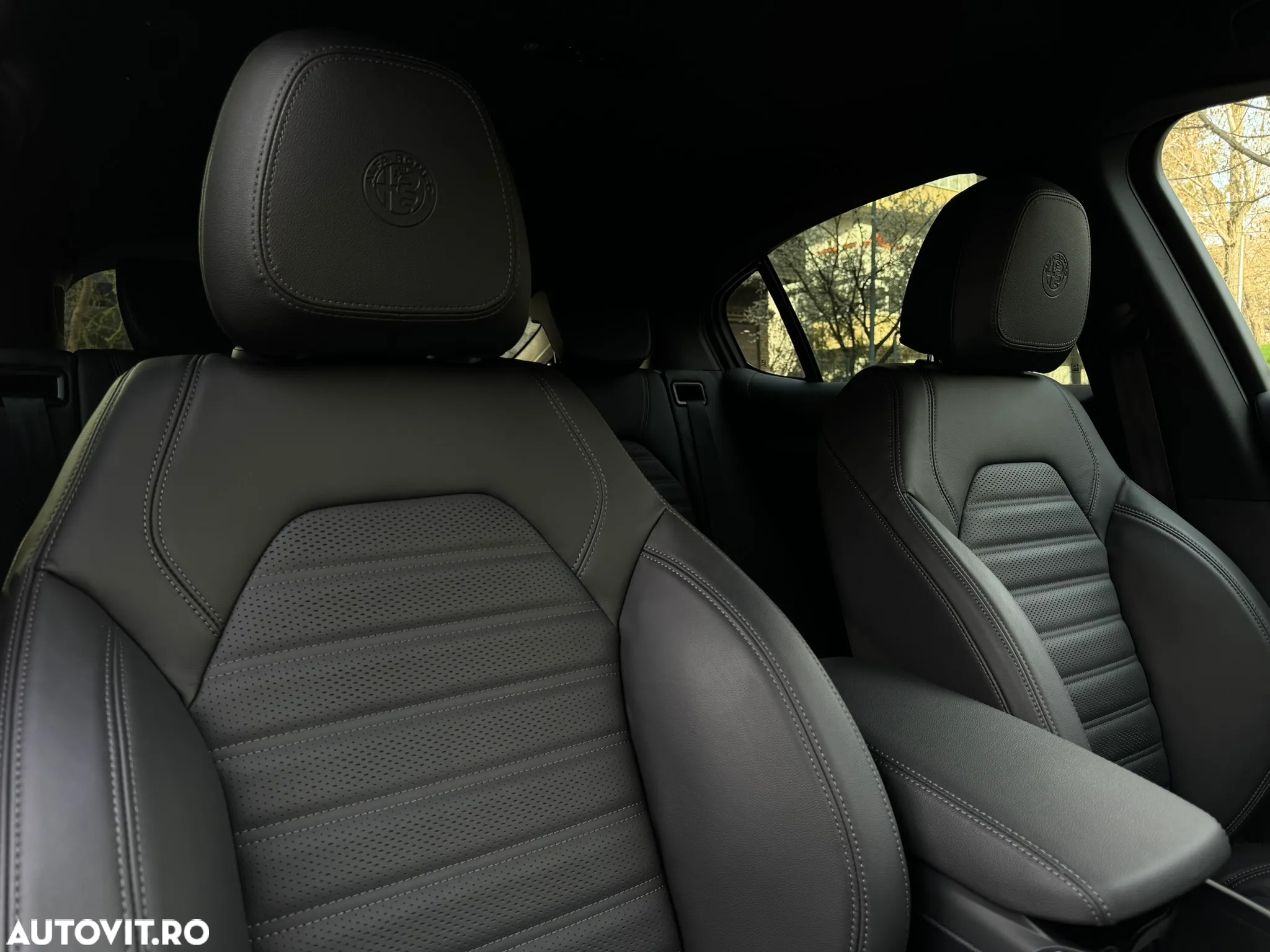 Alfa Romeo Stelvio 2.0 Turbo AWD AT8 Veloce - 14