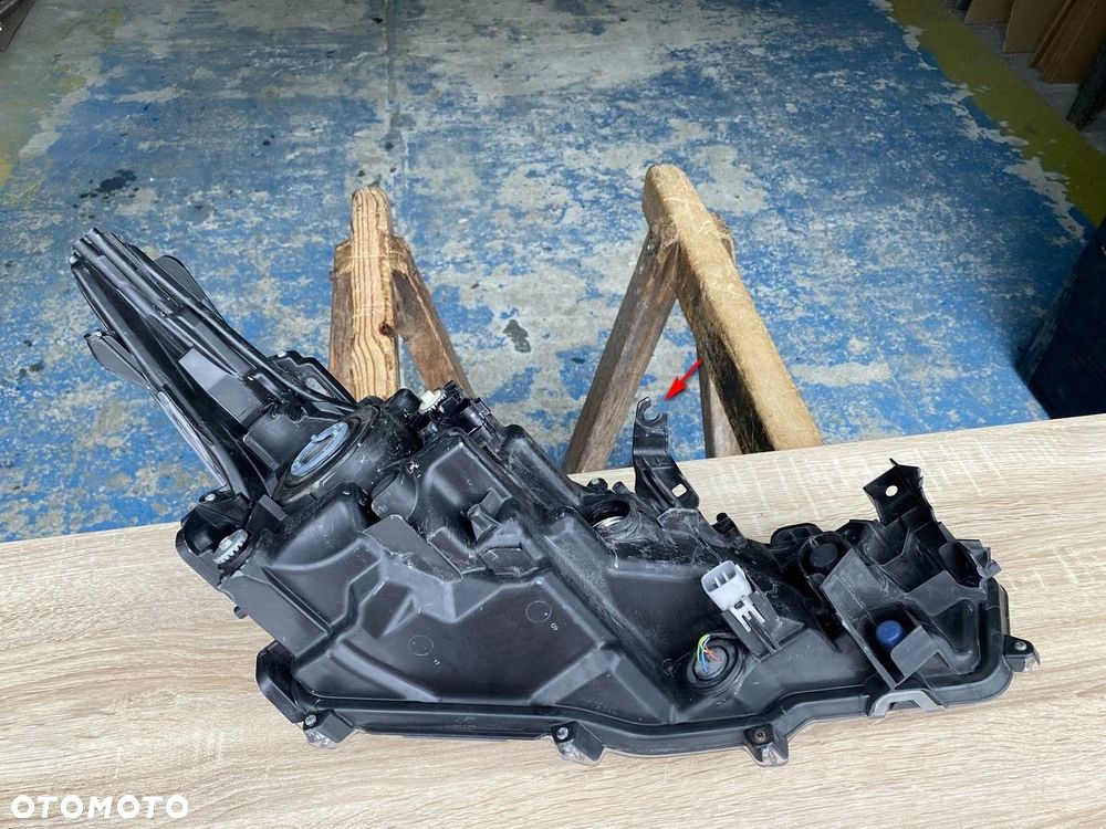 LAMPA PRZEDNIA LEWA TOYOTA COROLLA E21 SEDAN SOCZEWKA 81150-02T31-00 - 5