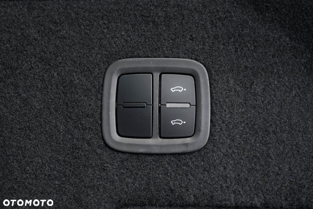 Porsche Cayenne S - 38