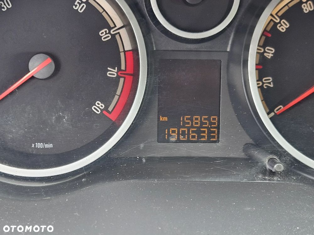 Opel Corsa 1.4 16V 111 - 5
