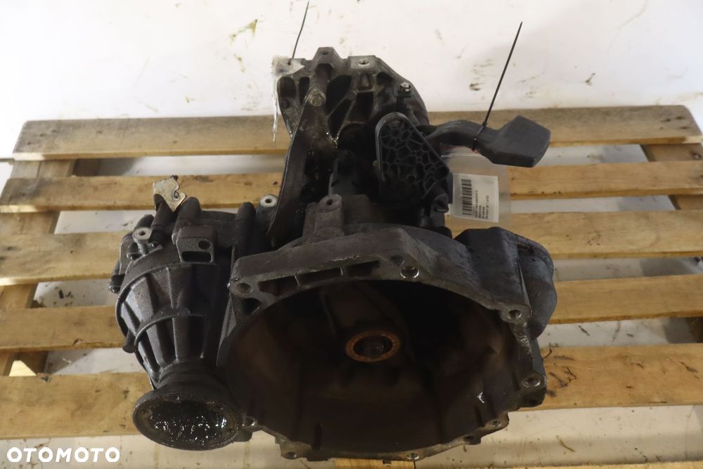 SKRZYNIA BIEGÓW 6 BIEGOWA VOLKSWAGEN PASSAT B7 1.6TDI MYP - 6