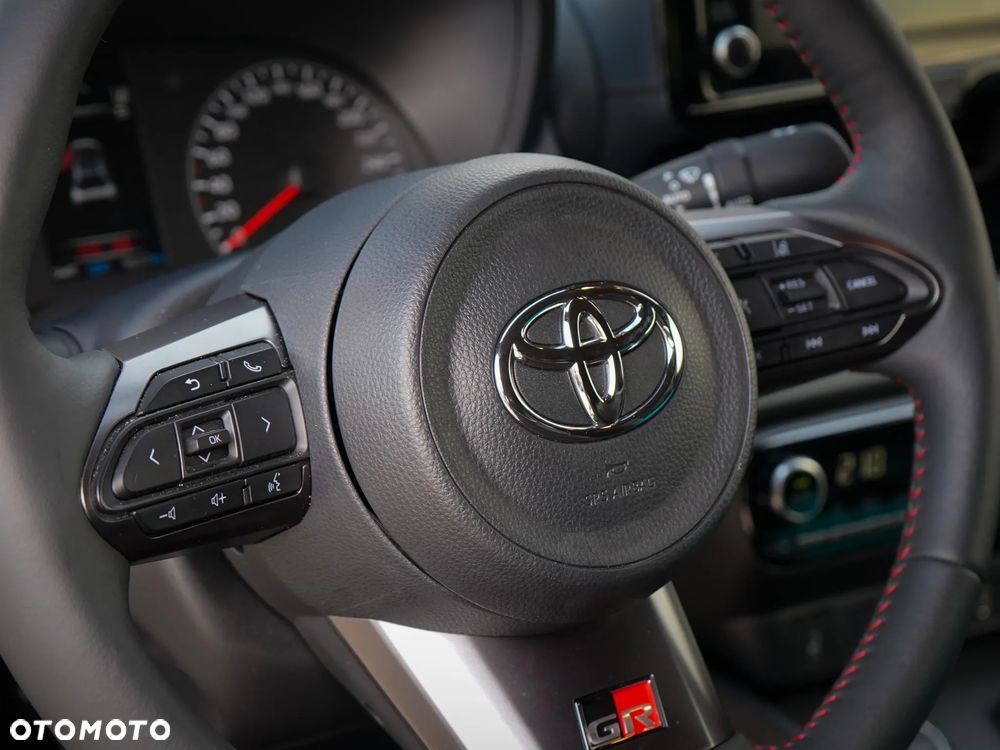 Toyota Yaris GR 1.6 Dynamic - 9
