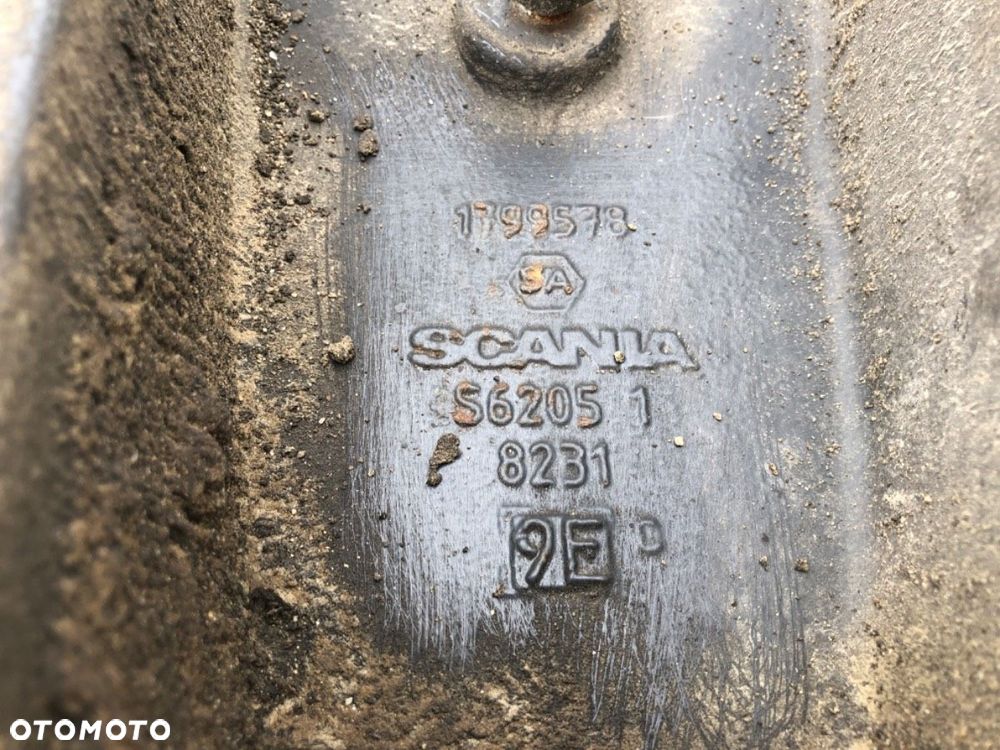 ŁAPA TYLNA MOCUJĄCA PÓŁRESOR  SCANIA R-series R420 1799578 - 3