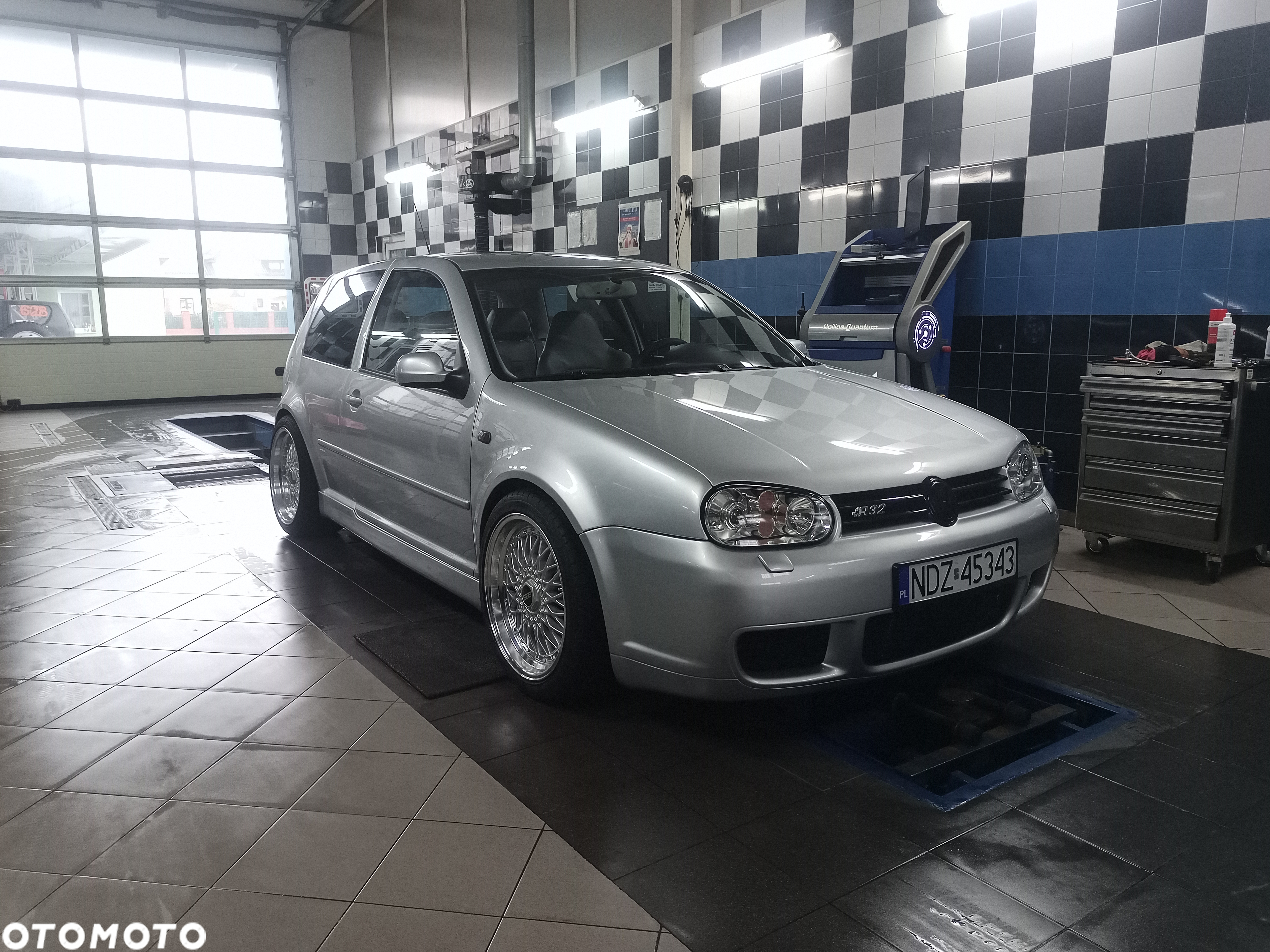 Volkswagen Golf IV 3.2 R32 4Mot - 2