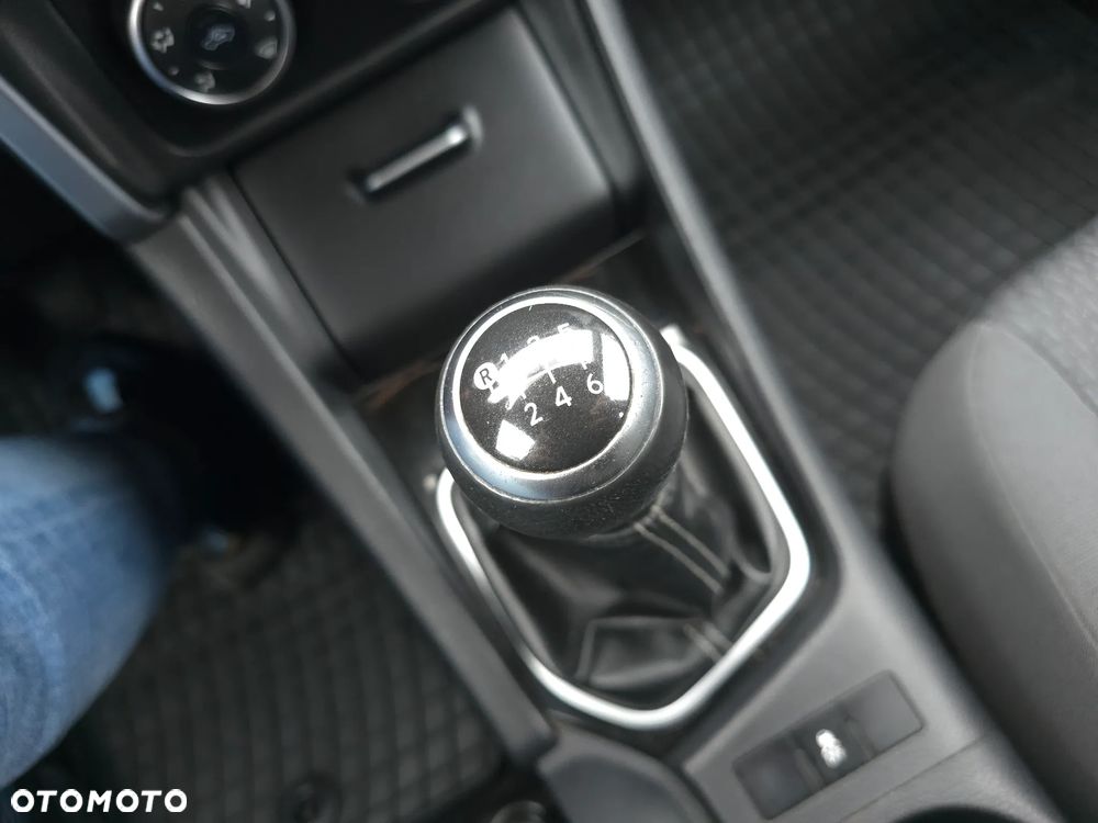 Toyota Corolla 1.6 Active EU6 - 27