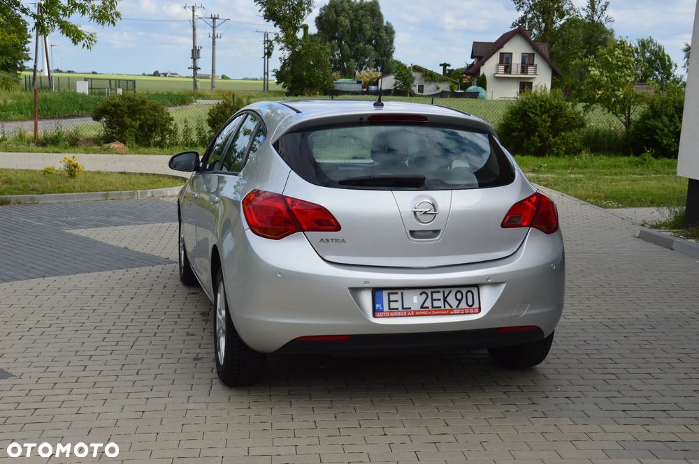 Opel Astra - 13