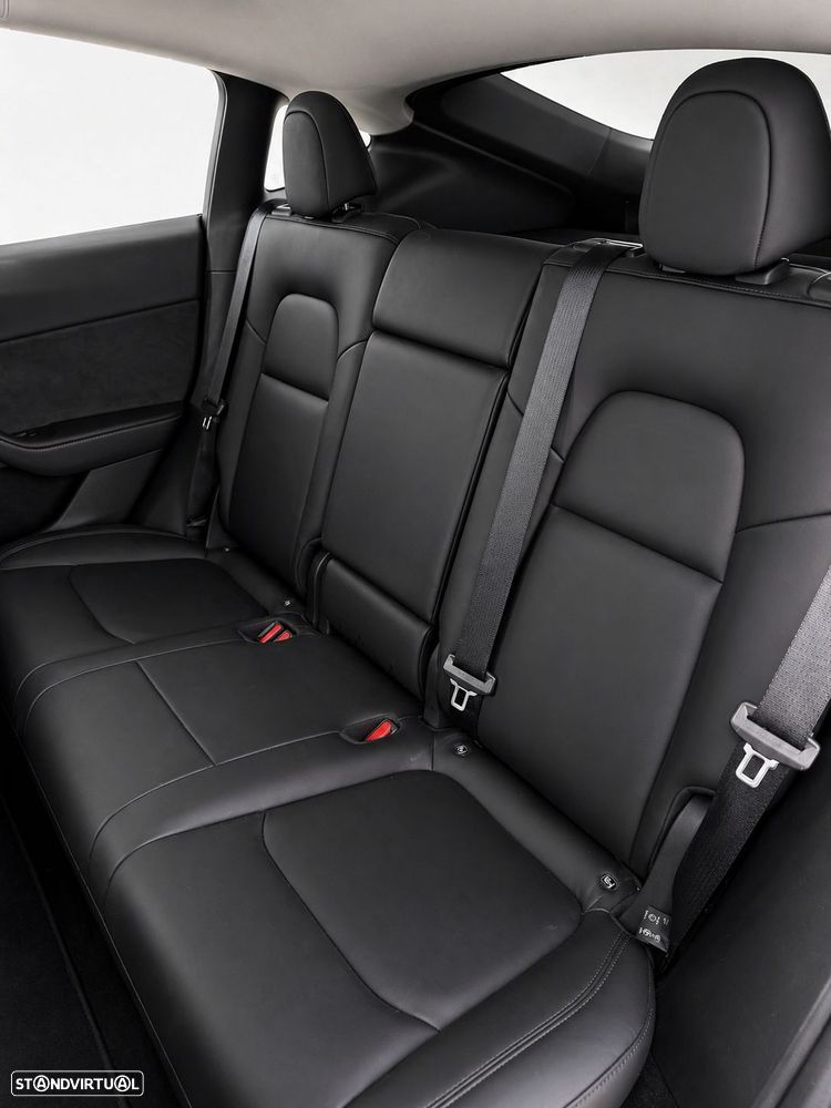 Tesla Model Y Long Range Dual Motor AWD - 10