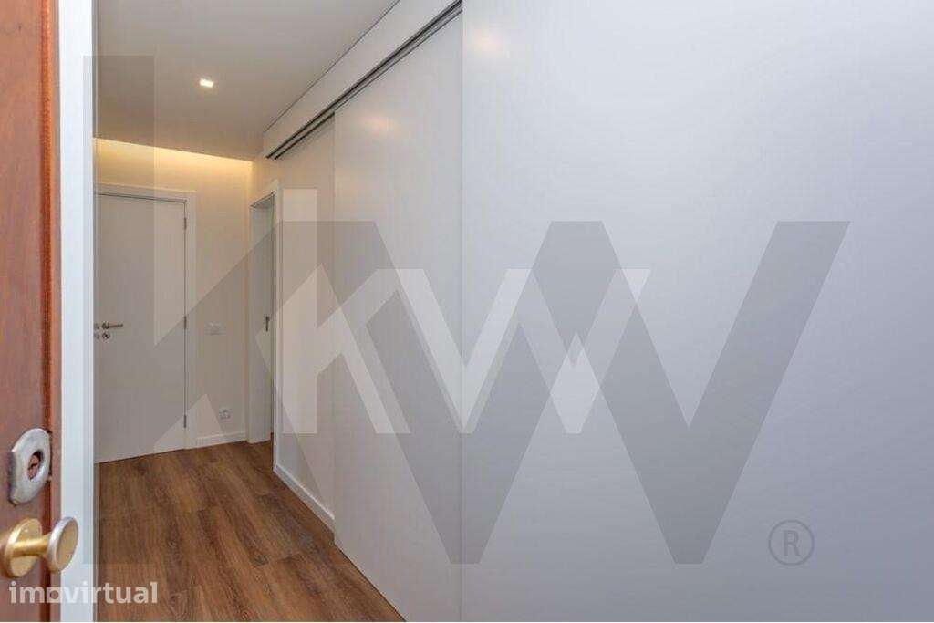 Apartamento T2 Totalmente Remodelado e Mobilado na Ajuda, Lisboa - Grande imagem: 3/40