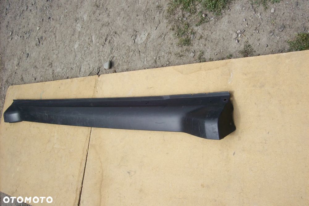 LISTWA PROGOWA LEWA MITSUBIHI OUTLANDER II - 4