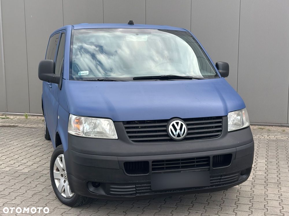 Volkswagen Caravelle - 2