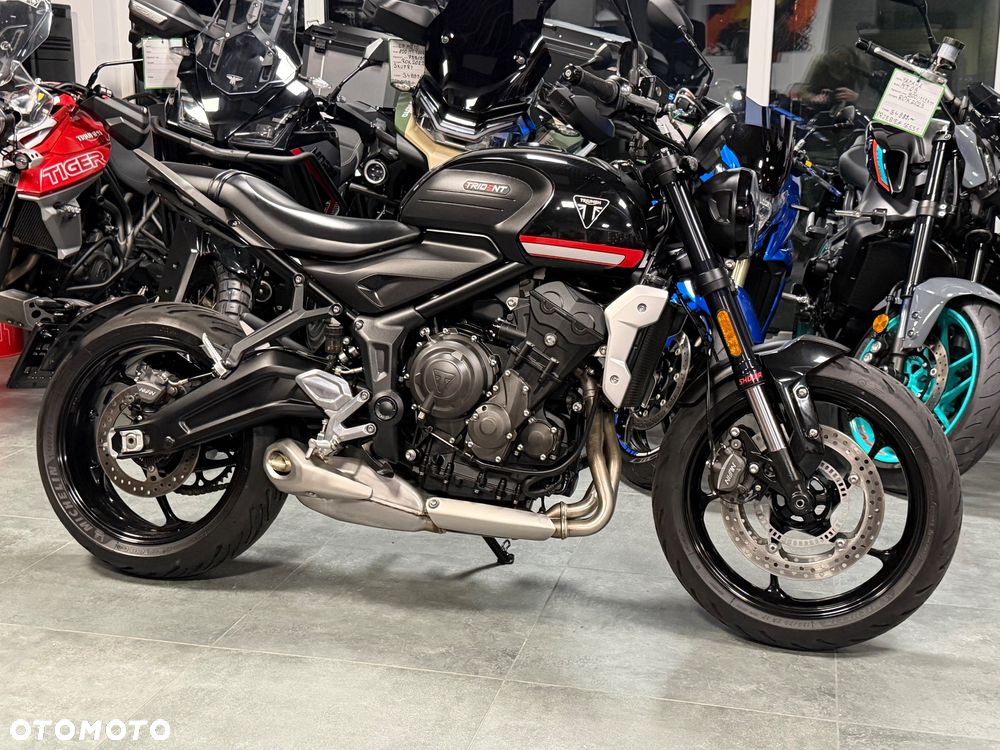 Triumph Trident - 1