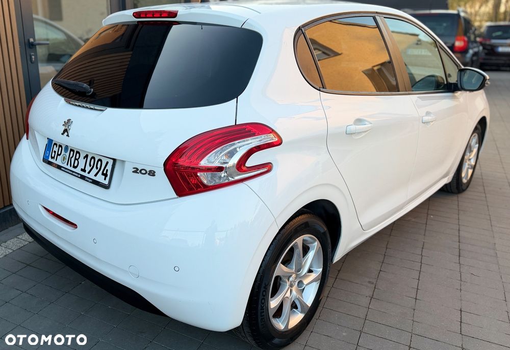 Peugeot 208 82 VTI Allure - 17