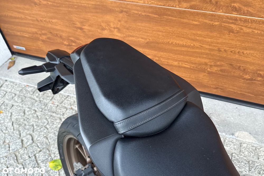 Honda CB - 17