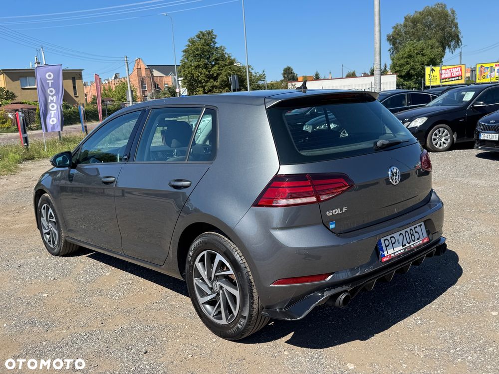 Volkswagen Golf 1.6 TDI BMT Highline - 29
