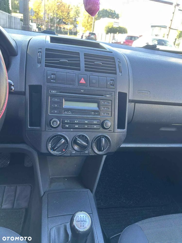 Volkswagen Polo - 7