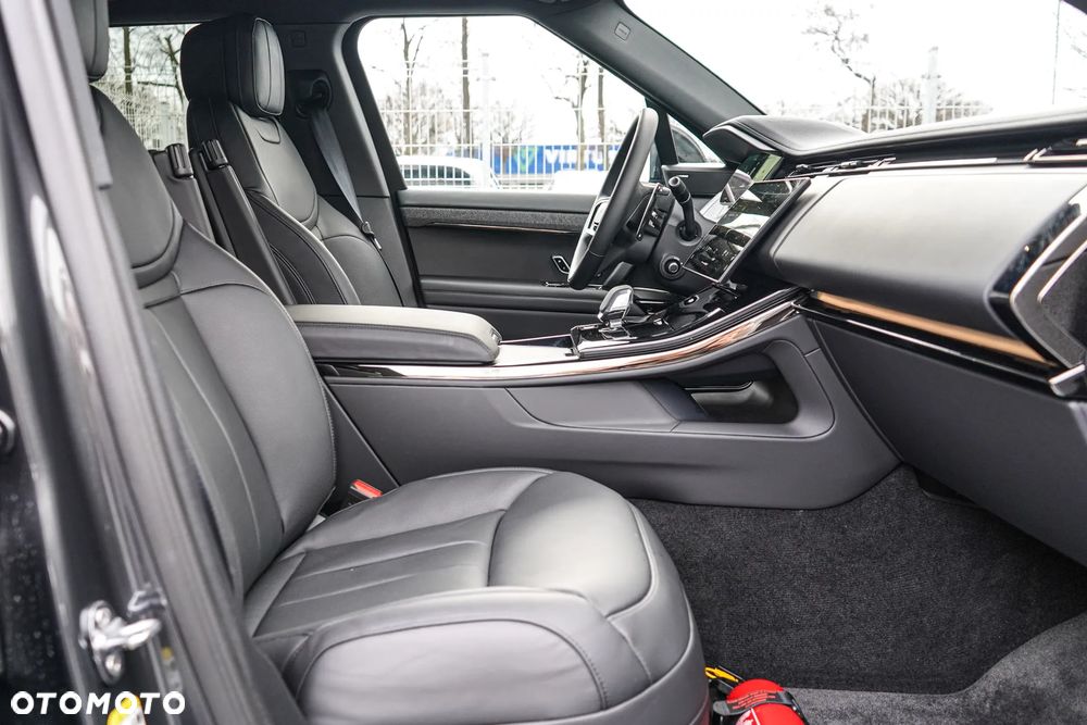 Land Rover Range Rover Sport D300 Dynamic SE - 12