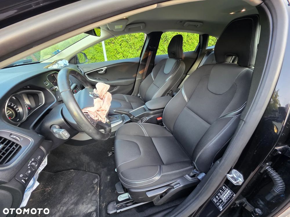 Volvo V40 D2 Geartronic Linje Svart - 9