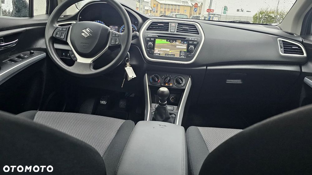 Suzuki SX4 S-Cross 1.6 VVT 4x2 Comfort - 24