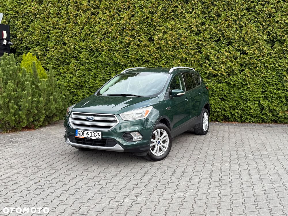 Ford Kuga - 1