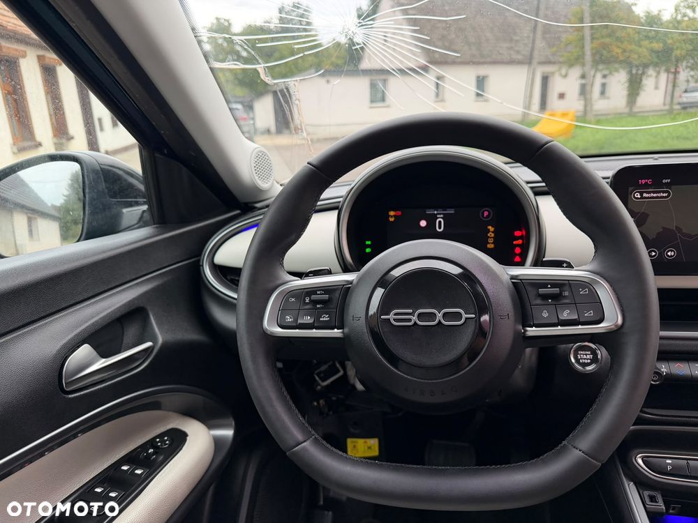 Fiat 600 HYBRID 100 kW 125 Jahre Edition - 35
