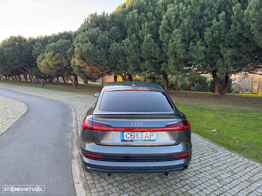 Audi e-tron 55 quattro S line - 27