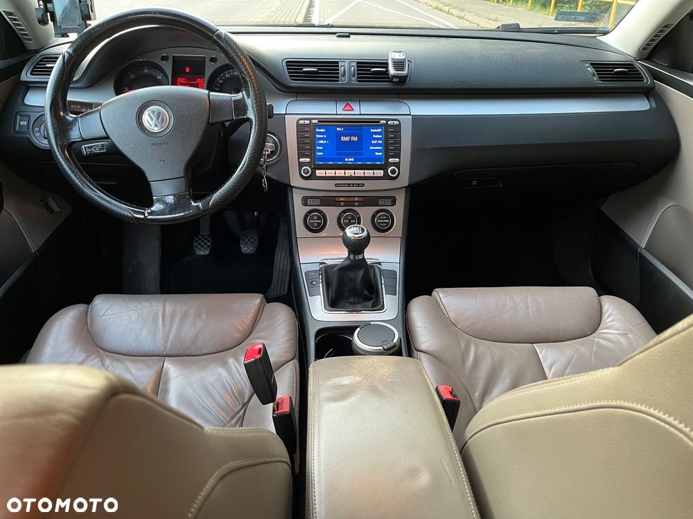 Volkswagen Passat 2.0 TDI 4Mot Comfortline - 8