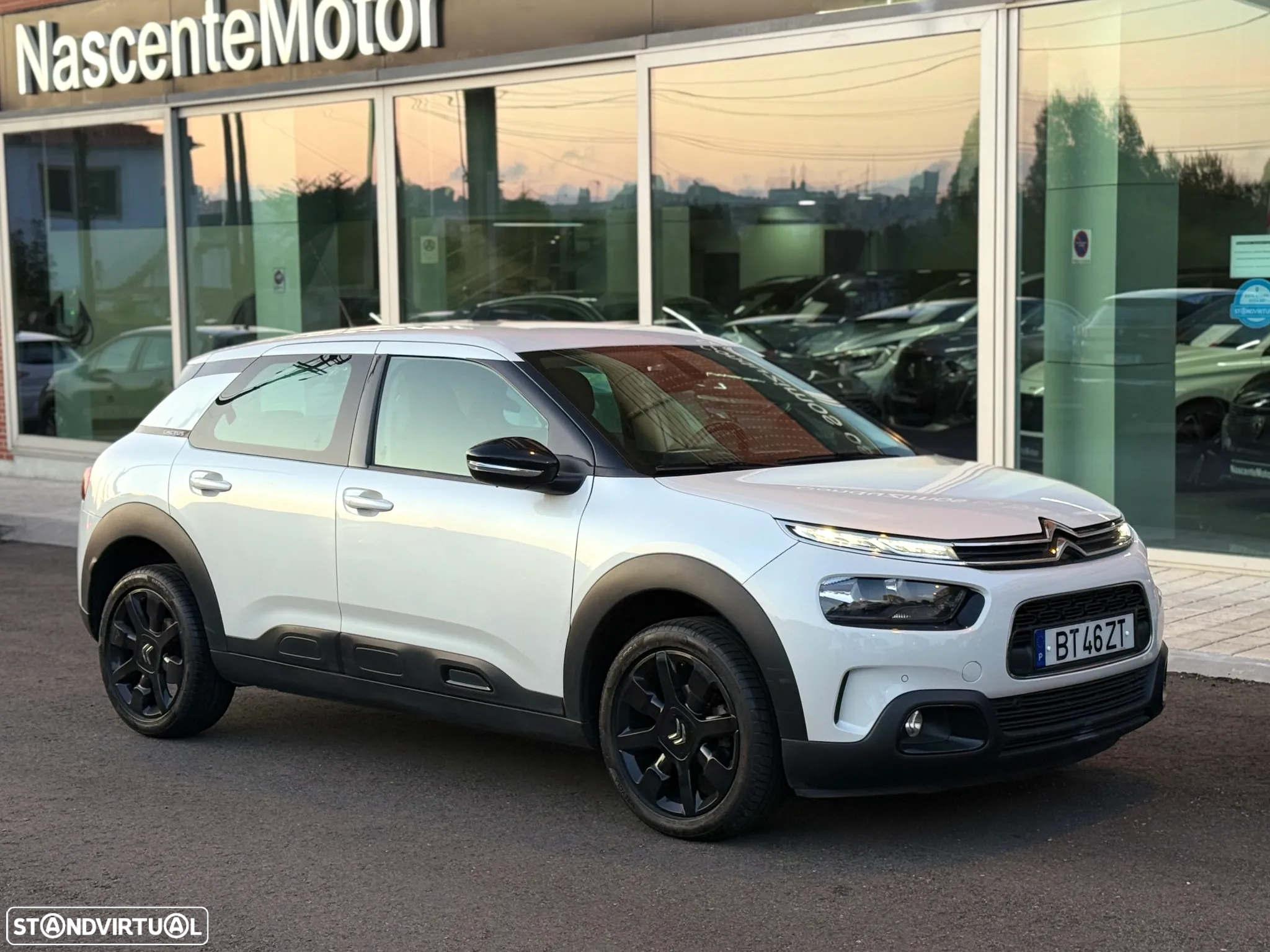 Citroën C4 Cactus 1.2 PureTech Shine EAT6 - 3