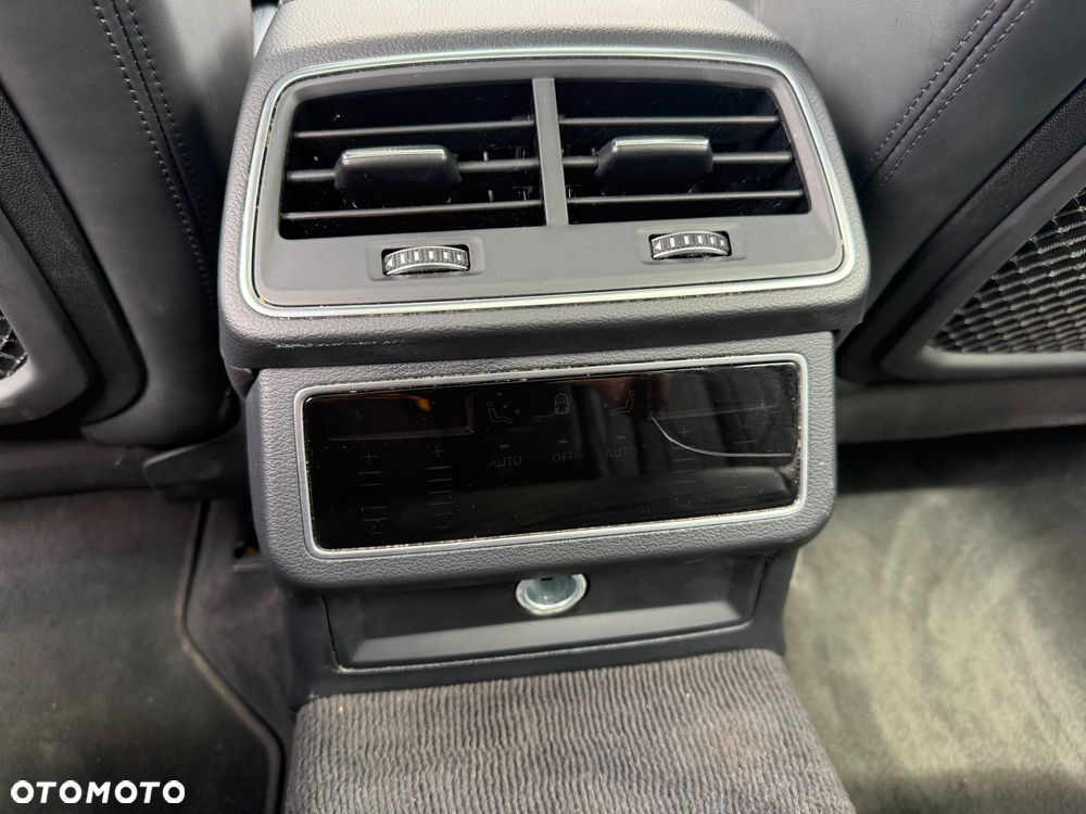 Audi A6 Avant 40 TDI quattro S tronic - 15
